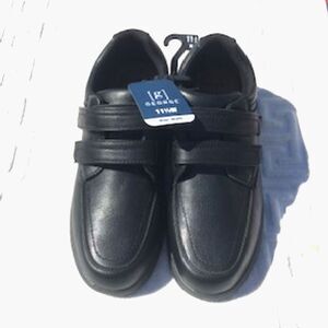 Work or Safety Shoes . Size: 11 1/2 Wide . Casual . Strap Closure . George